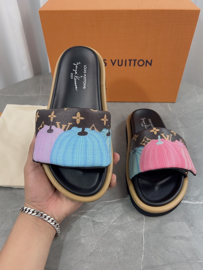 Louis Vuitton Slippers